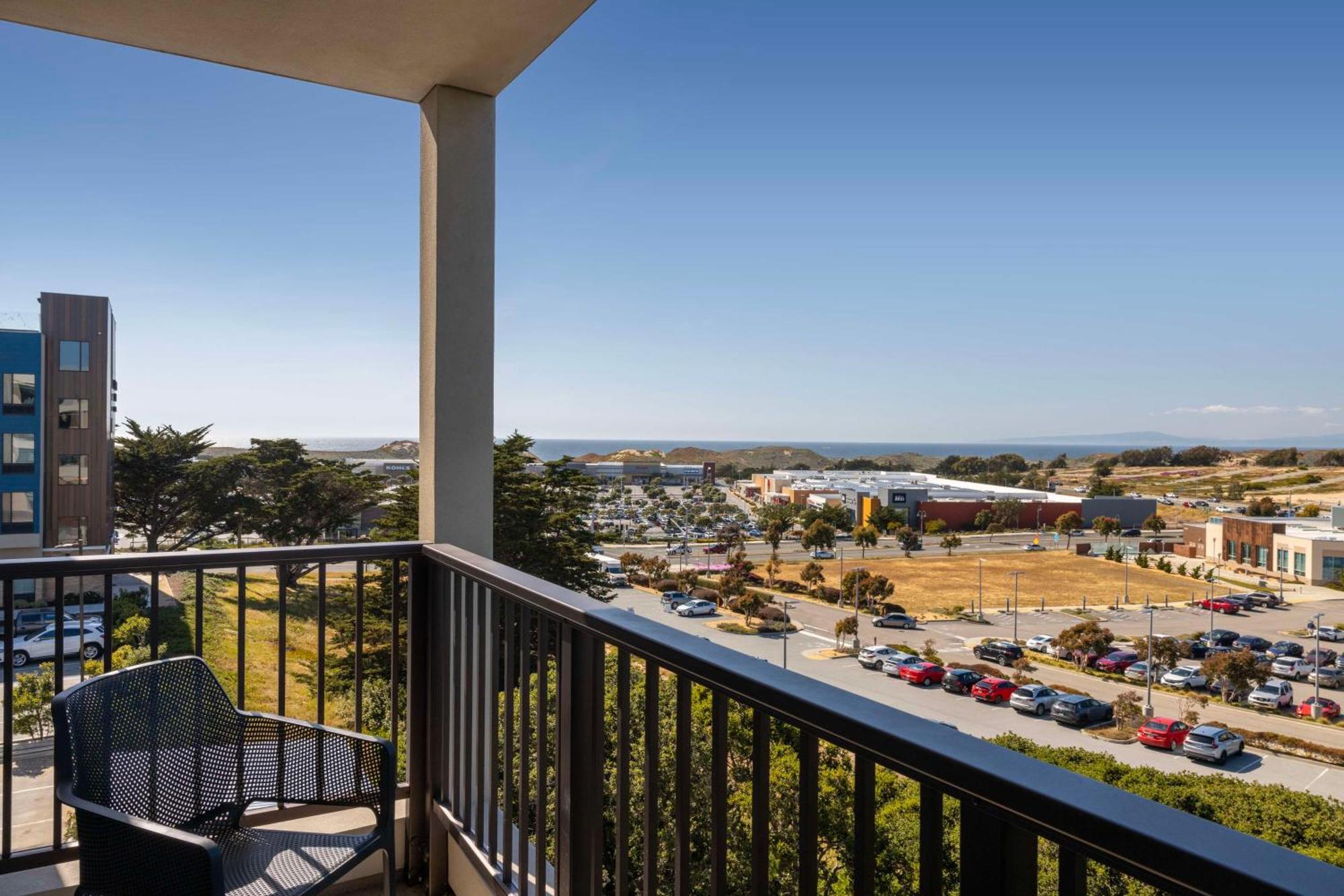 Home2 Suites By Hilton Marina Exterior photo